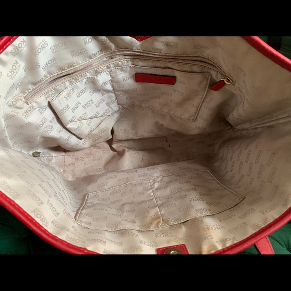 🎯 Red Michael kors Large Tote 🎯 - Picture 3 of 3